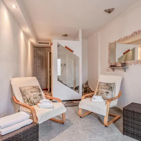Penthouse In Skiliftnaehe Semesterbostad